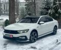 Белый Фольксваген Пассат, объемом двигателя 2 л и пробегом 90 тыс. км за 29990 $, фото 1 на Automoto.ua