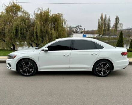 Белый Фольксваген Пассат, объемом двигателя 2 л и пробегом 105 тыс. км за 16700 $, фото 6 на Automoto.ua