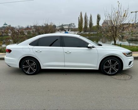 Белый Фольксваген Пассат, объемом двигателя 2 л и пробегом 105 тыс. км за 16700 $, фото 3 на Automoto.ua