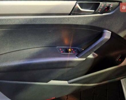 Білий Фольксваген Пассат, об'ємом двигуна 1.98 л та пробігом 51 тис. км за 19999 $, фото 9 на Automoto.ua