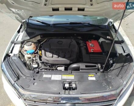 Білий Фольксваген Пассат, об'ємом двигуна 2 л та пробігом 195 тис. км за 15999 $, фото 4 на Automoto.ua