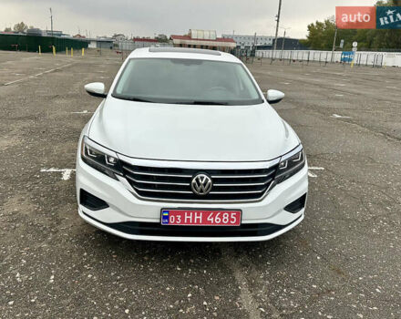 Белый Фольксваген Пассат, объемом двигателя 2 л и пробегом 105 тыс. км за 16700 $, фото 7 на Automoto.ua