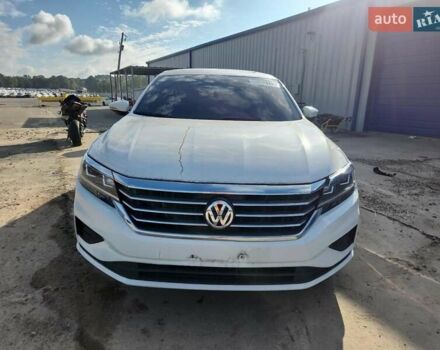 Білий Фольксваген Пассат, об'ємом двигуна 2 л та пробігом 104 тис. км за 4100 $, фото 4 на Automoto.ua
