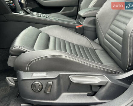 Белый Фольксваген Пассат, объемом двигателя 1.97 л и пробегом 176 тыс. км за 25599 $, фото 33 на Automoto.ua