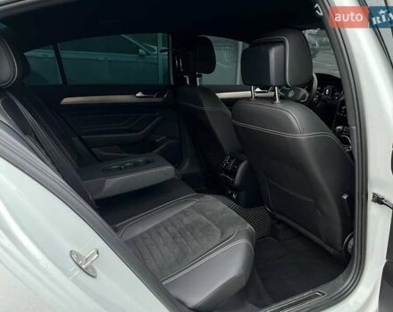 Білий Фольксваген Пассат, об'ємом двигуна 2 л та пробігом 87 тис. км за 35000 $, фото 12 на Automoto.ua