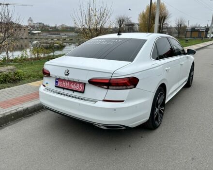 Белый Фольксваген Пассат, объемом двигателя 2 л и пробегом 105 тыс. км за 16700 $, фото 2 на Automoto.ua