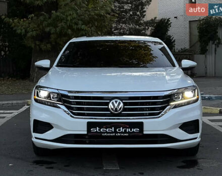 Білий Фольксваген Пассат, об'ємом двигуна 1.98 л та пробігом 140 тис. км за 18999 $, фото 9 на Automoto.ua