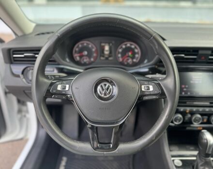 Фольксваген Пассат 2021 в Киеве на Automoto.ua Белый Фольксваген Пассат, объемом двигателя 2 л и пробегом 51 тыс. км за 20900 $, фото 14 на Automoto.ua