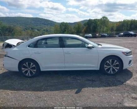 Фольксваген Пассат 2021 в Ивано-Франковске на Automoto.ua Белый Фольксваген Пассат, объемом двигателя 2 л и пробегом 43 тыс. км за 4500 $, фото 13 на Automoto.ua