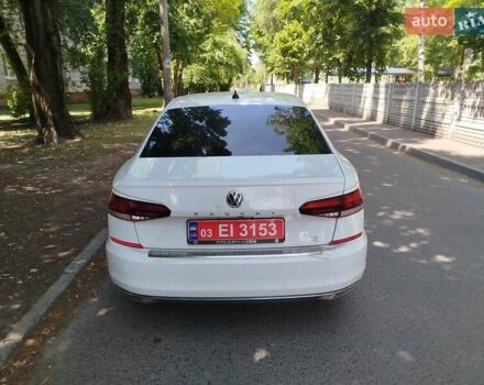 Білий Фольксваген Пассат, об'ємом двигуна 2 л та пробігом 195 тис. км за 15999 $, фото 14 на Automoto.ua