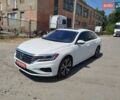 Білий Фольксваген Пассат, об'ємом двигуна 2 л та пробігом 195 тис. км за 15999 $, фото 1 на Automoto.ua