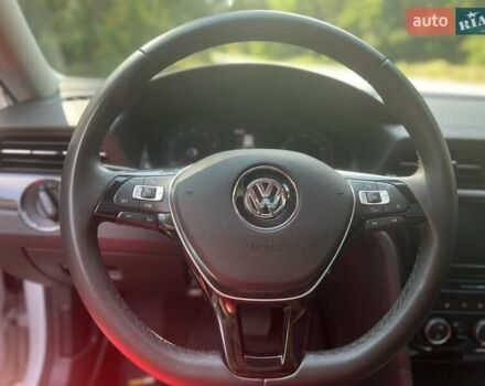 Белый Фольксваген Пассат, объемом двигателя 1.98 л и пробегом 110 тыс. км за 17800 $, фото 5 на Automoto.ua