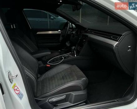 Білий Фольксваген Пассат, об'ємом двигуна 2 л та пробігом 87 тис. км за 35000 $, фото 10 на Automoto.ua