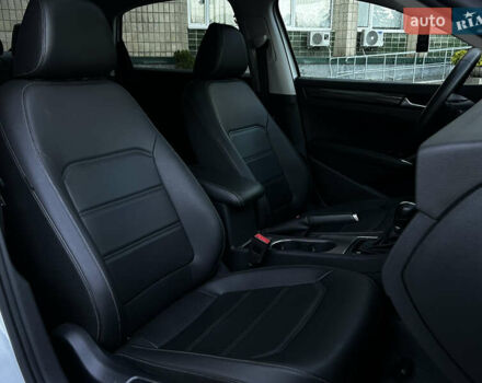 Білий Фольксваген Пассат, об'ємом двигуна 1.98 л та пробігом 140 тис. км за 18999 $, фото 19 на Automoto.ua