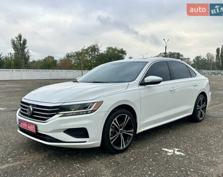 Белый Фольксваген Пассат, объемом двигателя 2 л и пробегом 105 тыс. км за 16700 $, фото 3 на Automoto.ua