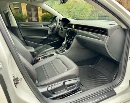 Белый Фольксваген Пассат, объемом двигателя 2 л и пробегом 105 тыс. км за 16700 $, фото 10 на Automoto.ua