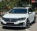 Белый Фольксваген Пассат, объемом двигателя 1.98 л и пробегом 140 тыс. км за 18000 $, фото 1 на Automoto.ua