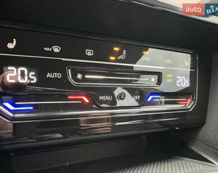 Белый Фольксваген Пассат, объемом двигателя 1.97 л и пробегом 176 тыс. км за 25599 $, фото 45 на Automoto.ua