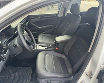 Фольксваген Пассат 2021 в Киеве на Automoto.ua Белый Фольксваген Пассат, объемом двигателя 2 л и пробегом 51 тыс. км за 20900 $, фото 12 на Automoto.ua