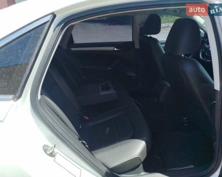 Білий Фольксваген Пассат, об'ємом двигуна 2 л та пробігом 195 тис. км за 15999 $, фото 21 на Automoto.ua