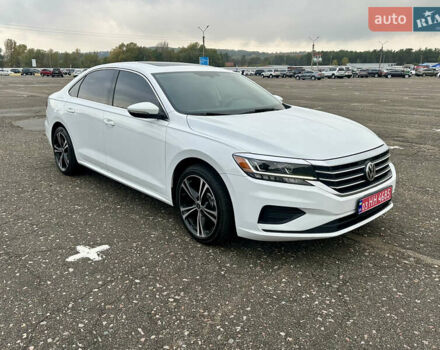 Белый Фольксваген Пассат, объемом двигателя 2 л и пробегом 105 тыс. км за 16700 $, фото 2 на Automoto.ua