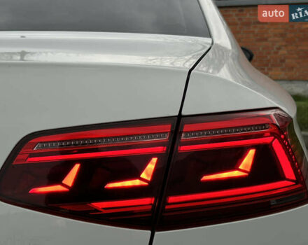 Белый Фольксваген Пассат, объемом двигателя 1.97 л и пробегом 176 тыс. км за 25599 $, фото 22 на Automoto.ua