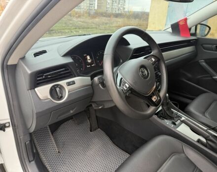 Белый Фольксваген Пассат, объемом двигателя 2 л и пробегом 106 тыс. км за 18500 $, фото 5 на Automoto.ua