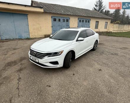 Белый Фольксваген Пассат, объемом двигателя 1.98 л и пробегом 106 тыс. км за 19000 $, фото 5 на Automoto.ua