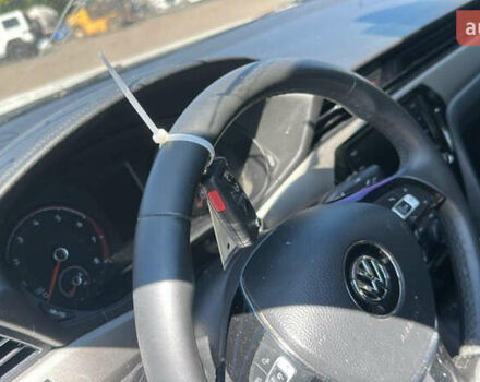 Белый Фольксваген Пассат, объемом двигателя 2 л и пробегом 114 тыс. км за 14999 $, фото 4 на Automoto.ua