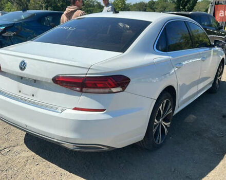 Белый Фольксваген Пассат, объемом двигателя 2 л и пробегом 114 тыс. км за 14999 $, фото 1 на Automoto.ua