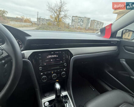 Белый Фольксваген Пассат, объемом двигателя 1.98 л и пробегом 106 тыс. км за 19000 $, фото 17 на Automoto.ua