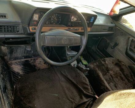 Білий Фольксваген Пассат, об'ємом двигуна 1.6 л та пробігом 100 тис. км за 1500 $, фото 1 на Automoto.ua