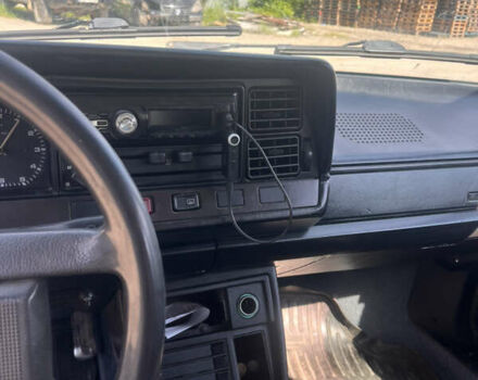 Белый Фольксваген Пассат, объемом двигателя 1.6 л и пробегом 285 тыс. км за 850 $, фото 12 на Automoto.ua