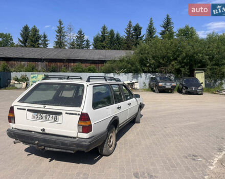 Белый Фольксваген Пассат, объемом двигателя 1.6 л и пробегом 285 тыс. км за 850 $, фото 4 на Automoto.ua