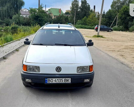 Белый Фольксваген Пассат, объемом двигателя 1.8 л и пробегом 350 тыс. км за 1650 $, фото 1 на Automoto.ua