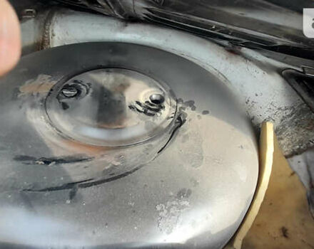 Белый Фольксваген Пассат, объемом двигателя 1.8 л и пробегом 350 тыс. км за 1650 $, фото 11 на Automoto.ua