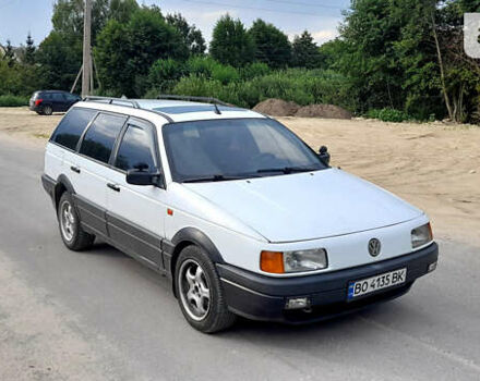 Белый Фольксваген Пассат, объемом двигателя 1.8 л и пробегом 350 тыс. км за 1650 $, фото 2 на Automoto.ua