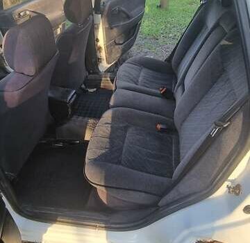 Белый Фольксваген Пассат, объемом двигателя 1.9 л и пробегом 350 тыс. км за 2500 $, фото 7 на Automoto.ua