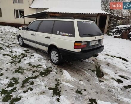 Белый Фольксваген Пассат, объемом двигателя 1.78 л и пробегом 250 тыс. км за 1350 $, фото 7 на Automoto.ua