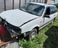 Білий Фольксваген Пассат, об'ємом двигуна 1.8 л та пробігом 300 тис. км за 350 $, фото 1 на Automoto.ua