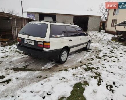 Белый Фольксваген Пассат, объемом двигателя 1.78 л и пробегом 250 тыс. км за 1350 $, фото 4 на Automoto.ua