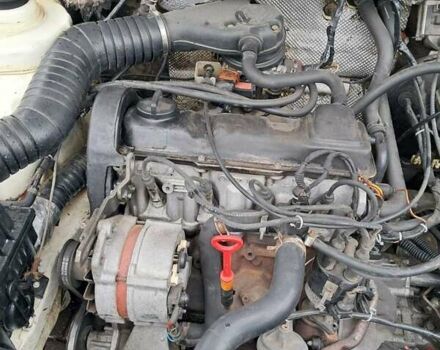Білий Фольксваген Пассат, об'ємом двигуна 1.8 л та пробігом 250 тис. км за 2200 $, фото 9 на Automoto.ua