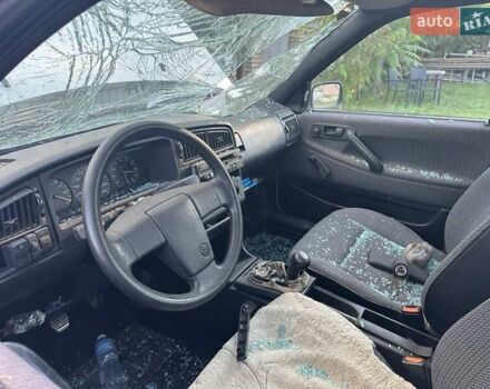 Белый Фольксваген Пассат, объемом двигателя 1.8 л и пробегом 435 тыс. км за 500 $, фото 3 на Automoto.ua