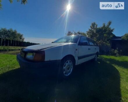 Белый Фольксваген Пассат, объемом двигателя 0 л и пробегом 425 тыс. км за 1300 $, фото 13 на Automoto.ua