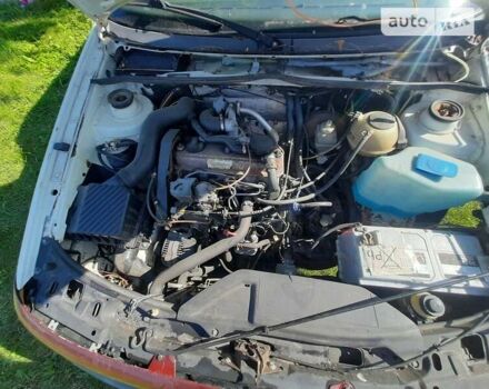 Белый Фольксваген Пассат, объемом двигателя 0 л и пробегом 425 тыс. км за 1300 $, фото 18 на Automoto.ua