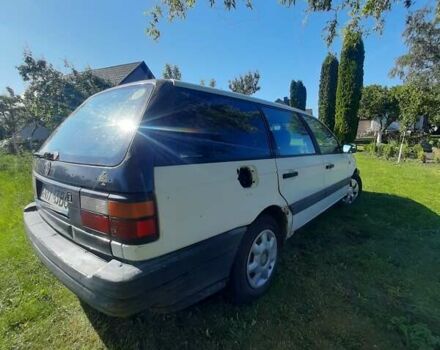 Белый Фольксваген Пассат, объемом двигателя 0 л и пробегом 425 тыс. км за 1300 $, фото 15 на Automoto.ua