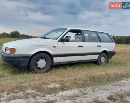 Белый Фольксваген Пассат, объемом двигателя 1.9 л и пробегом 400 тыс. км за 1800 $, фото 1 на Automoto.ua