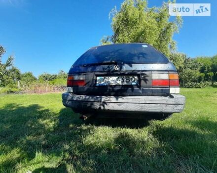 Белый Фольксваген Пассат, объемом двигателя 0 л и пробегом 425 тыс. км за 1300 $, фото 7 на Automoto.ua