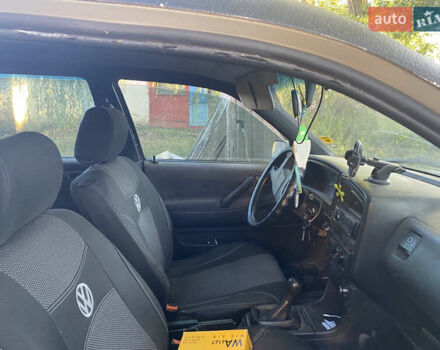 Белый Фольксваген Пассат, объемом двигателя 1.78 л и пробегом 881 тыс. км за 1850 $, фото 4 на Automoto.ua