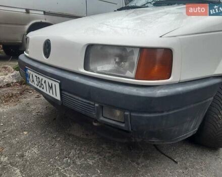 Белый Фольксваген Пассат, объемом двигателя 2 л и пробегом 245 тыс. км за 1900 $, фото 2 на Automoto.ua